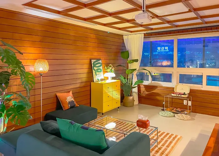 아파트 Wood Sage House, 3ldk, Station Ktx 1 Minute Distance, *